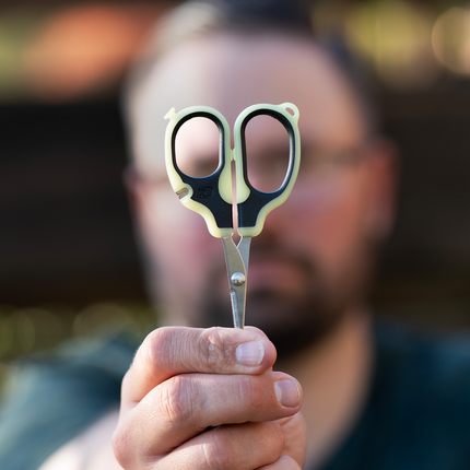 Ridge Monkey Nite Glo Strip n Snip Scissors